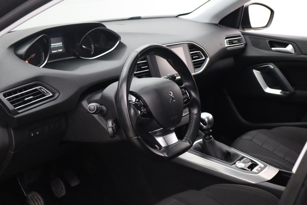 Peugeot 308 2015