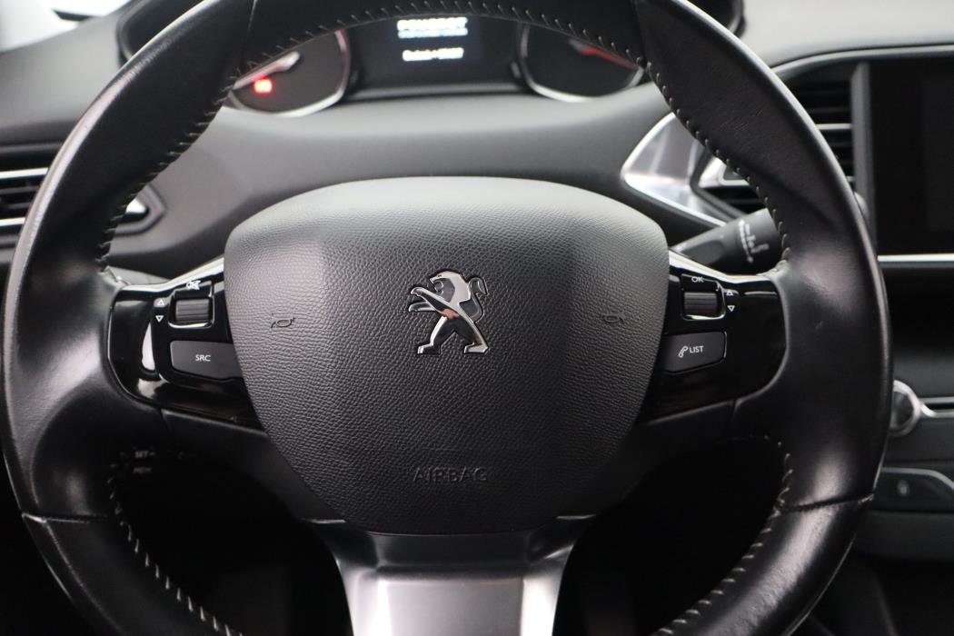 Peugeot 308 2015