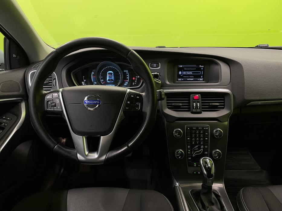 Volvo V40 2014