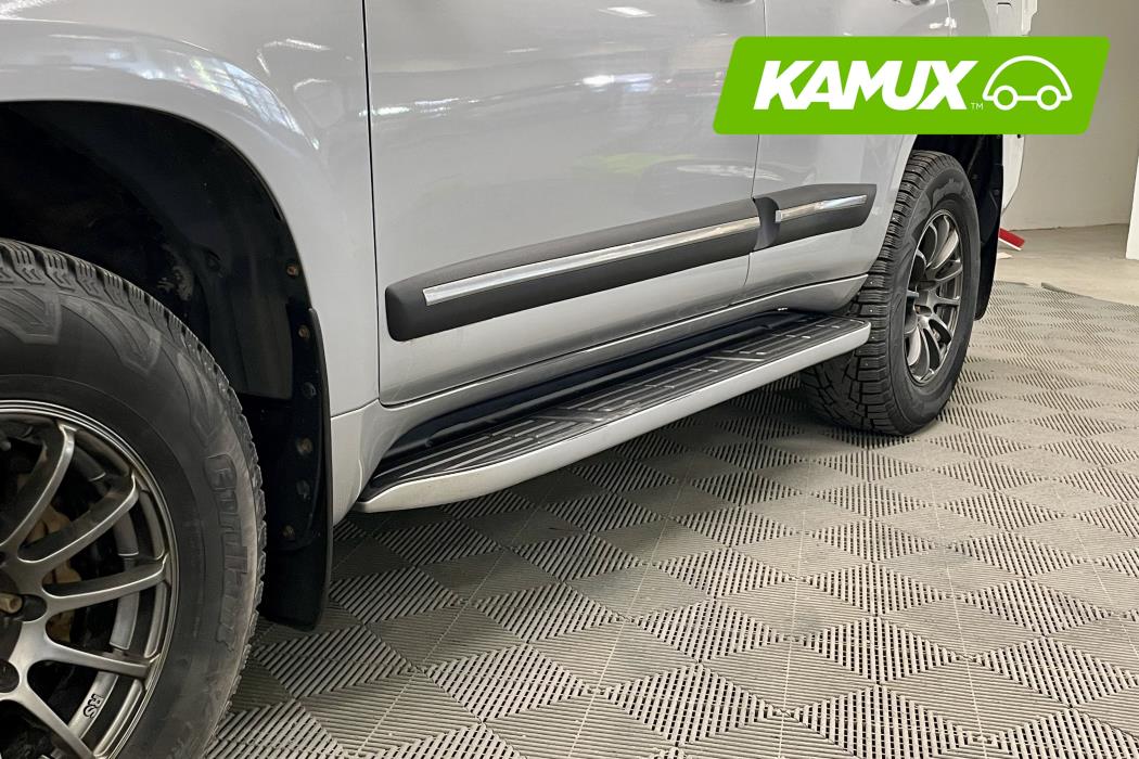 Toyota Land Cruiser 2012