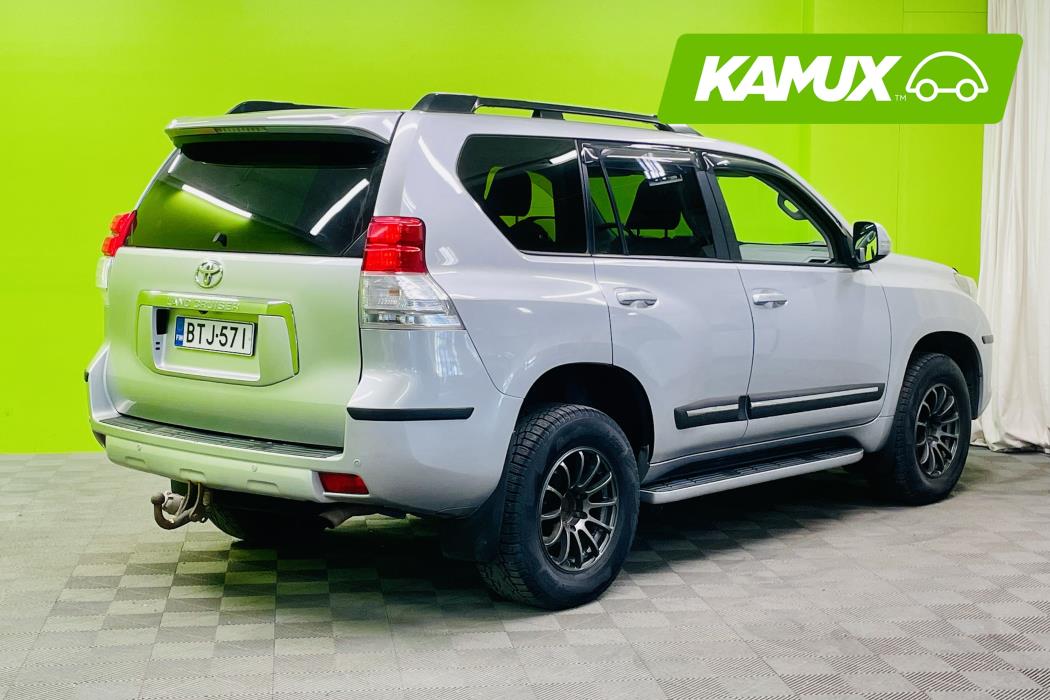 Toyota Land Cruiser 2012