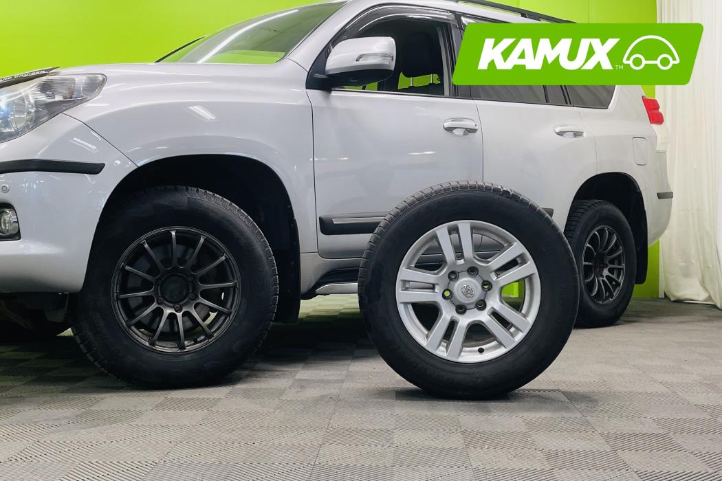 Toyota Land Cruiser 2012