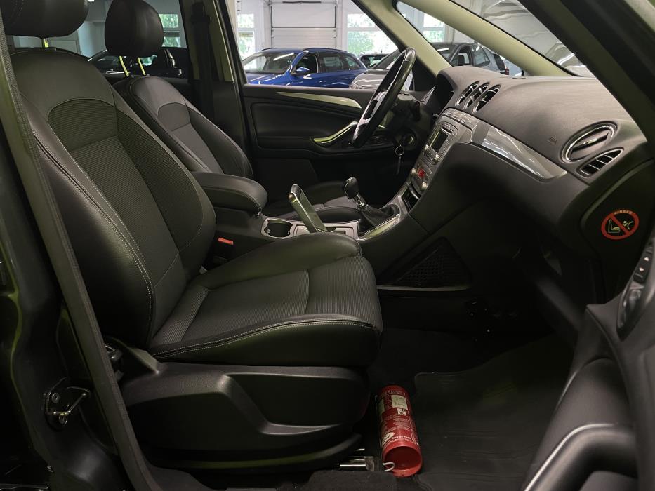 Ford S-MAX 2010
