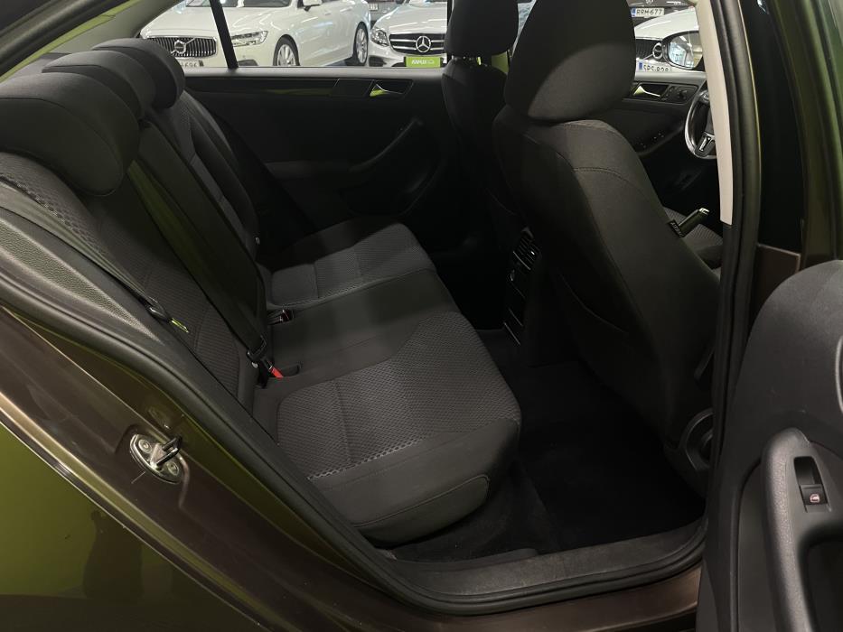 Volkswagen Jetta 2012
