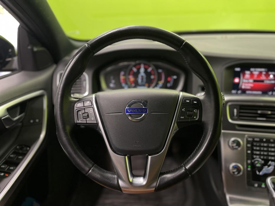Volvo V60 Cross Country 2017