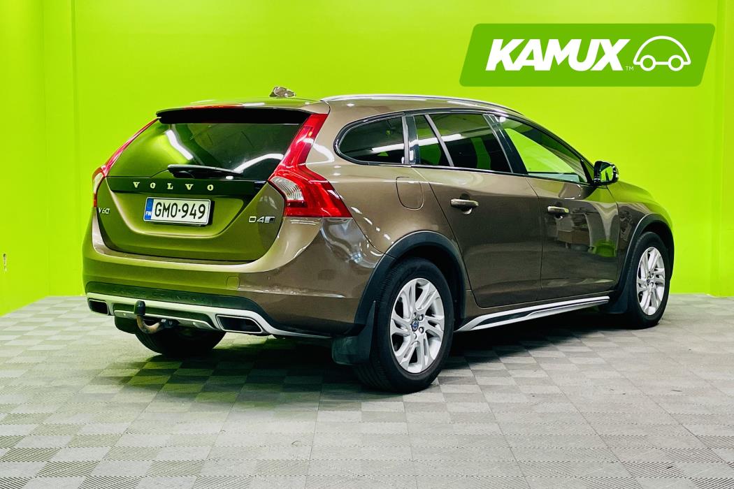 Volvo V60 Cross Country 2017