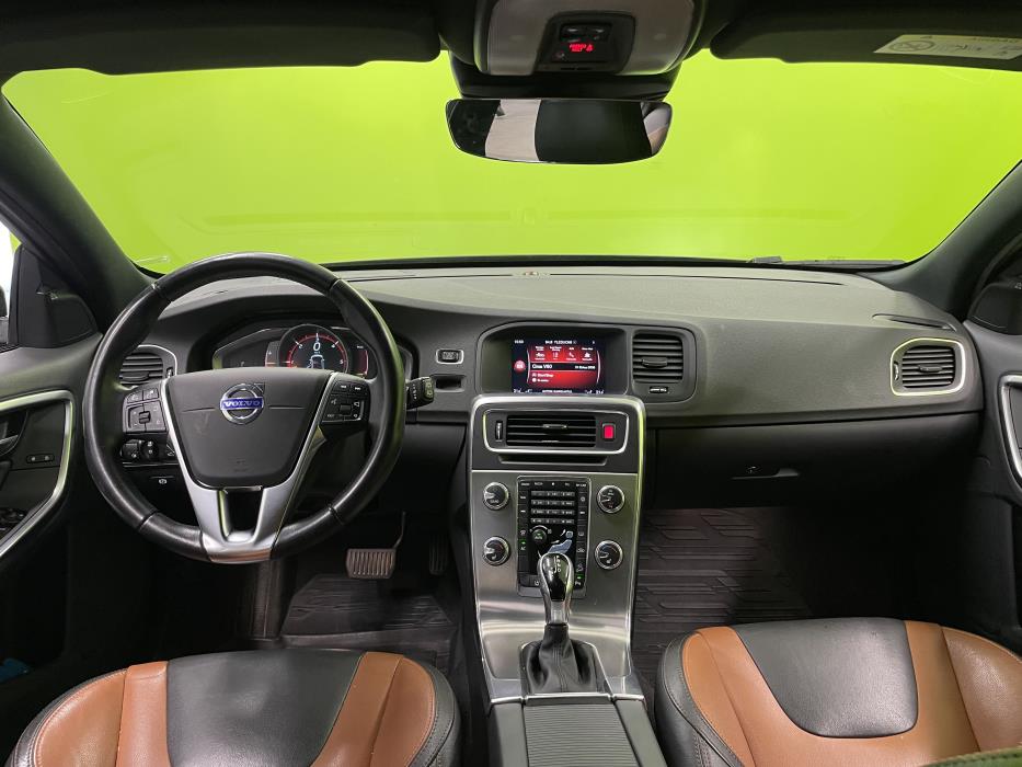 Volvo V60 Cross Country 2017
