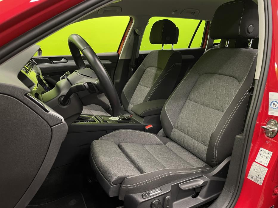 Volkswagen Passat 2023