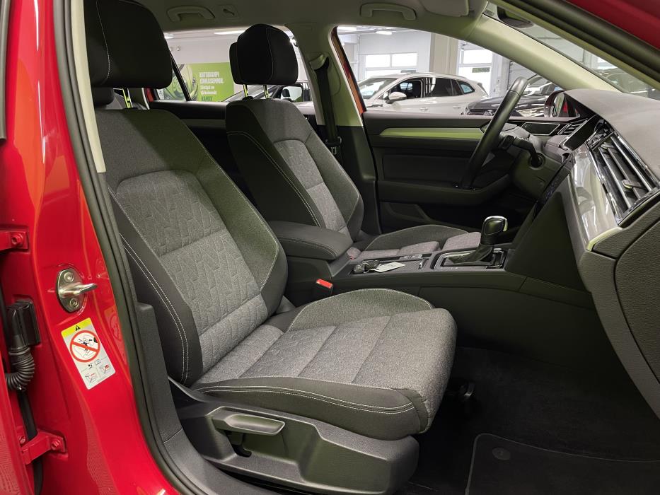 Volkswagen Passat 2023