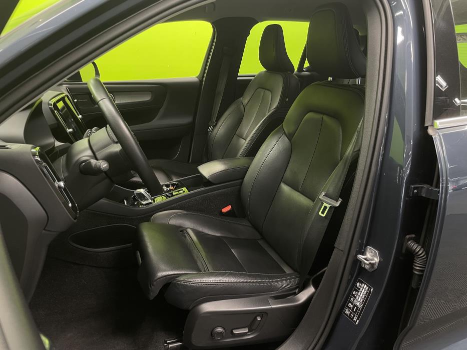 Volvo XC40 2021