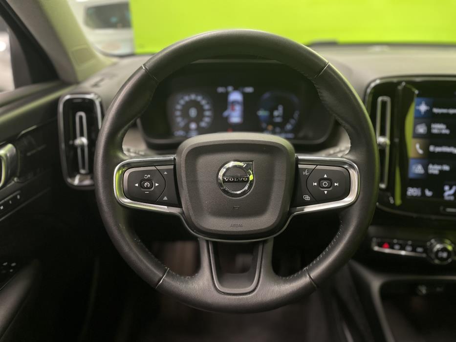 Volvo XC40 2021
