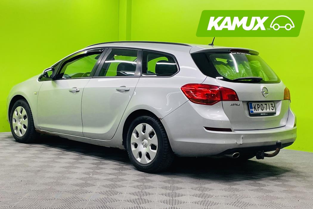Opel Astra 2011
