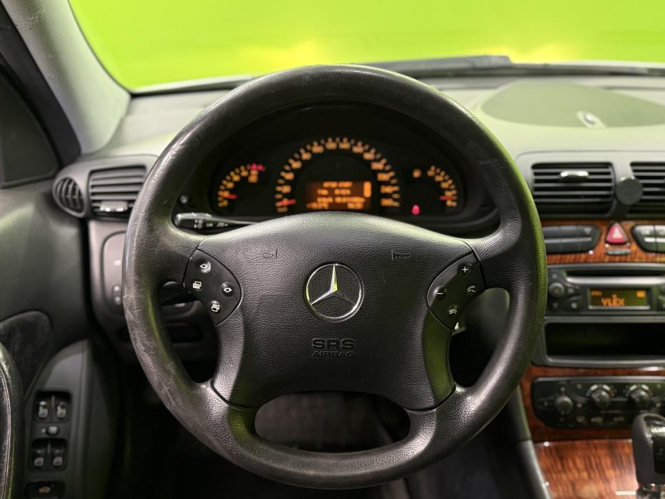 Mercedes-Benz C 2003