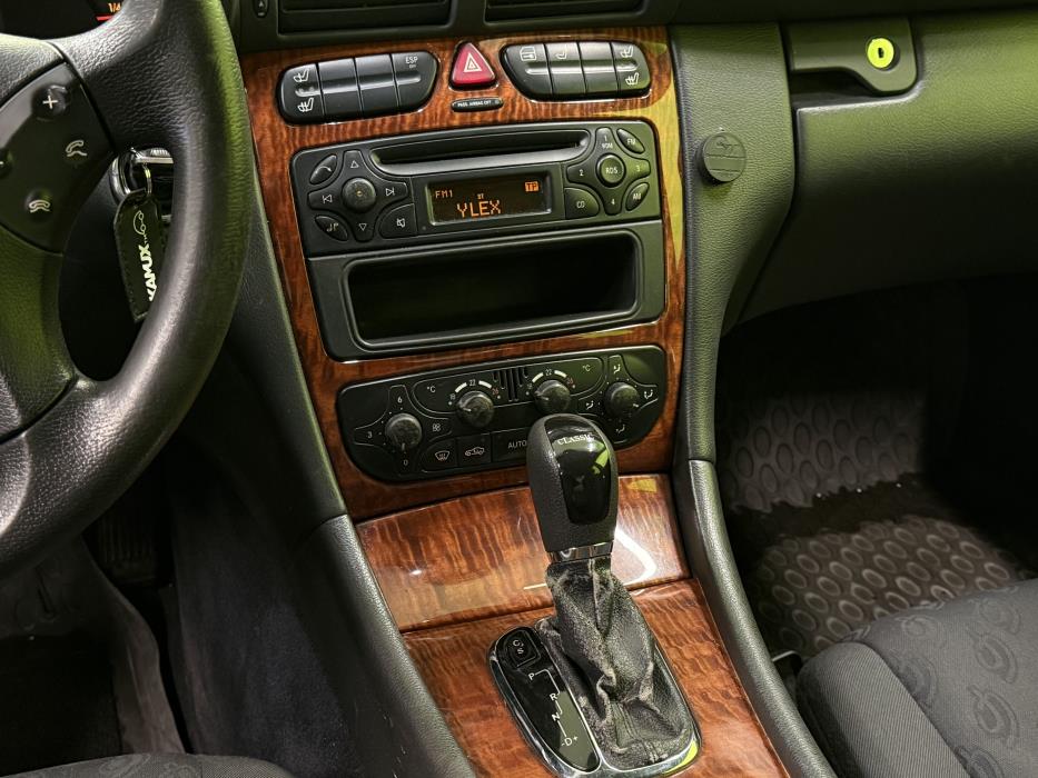 Mercedes-Benz C 2003