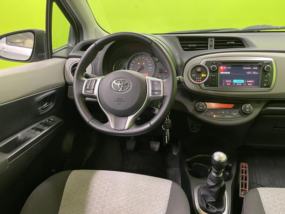 Toyota Yaris 2012
