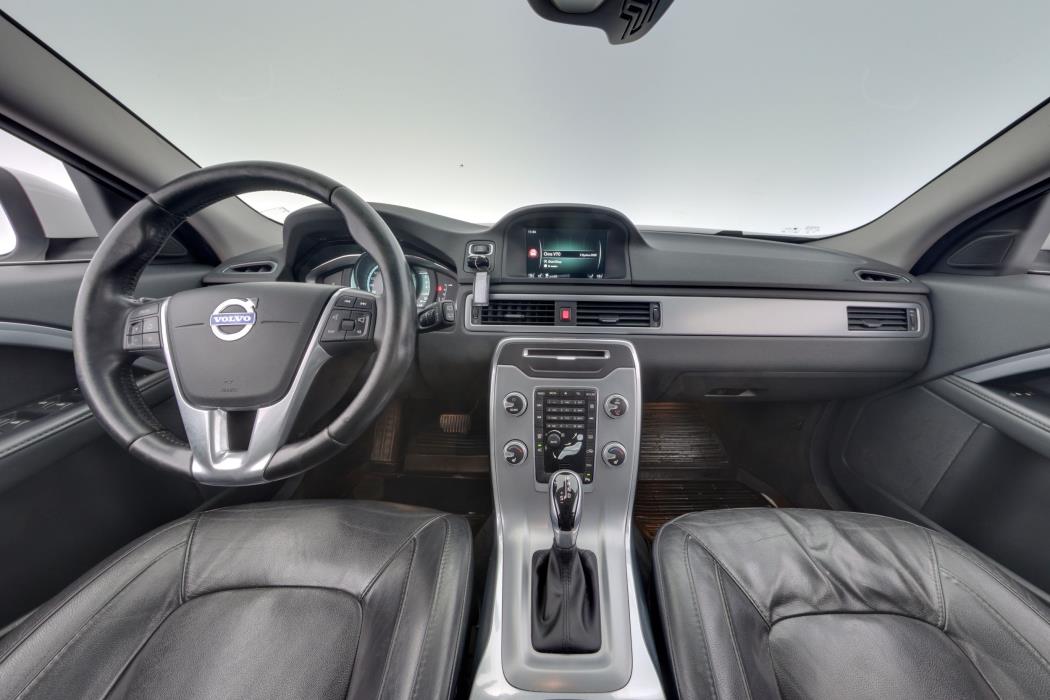 Volvo V70 2016