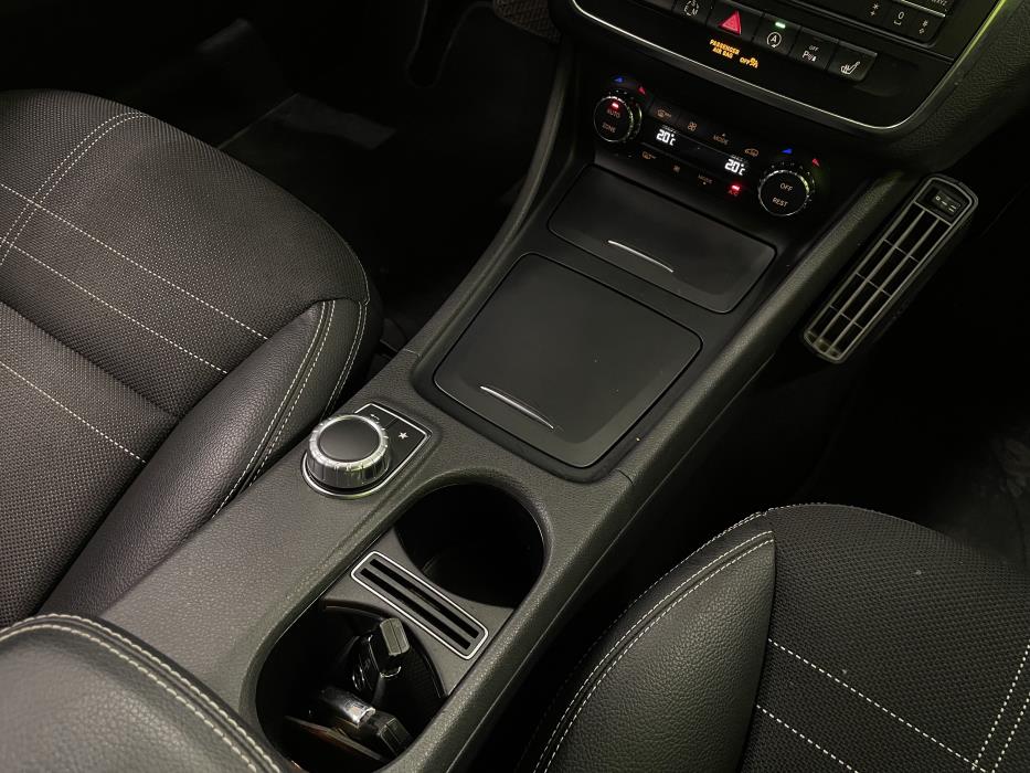 Mercedes-Benz CLA 2015