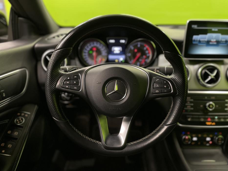 Mercedes-Benz CLA 2015