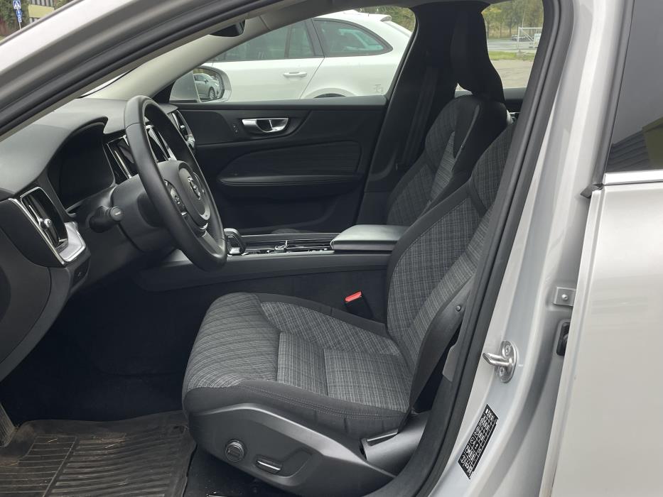 Volvo V60 2023