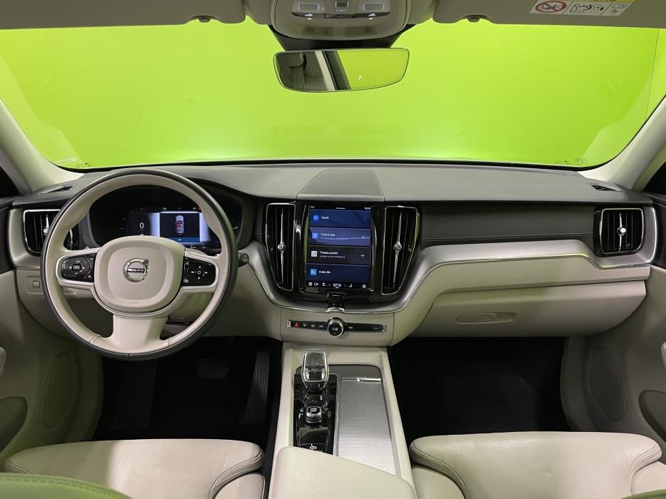 Volvo XC60 2022
