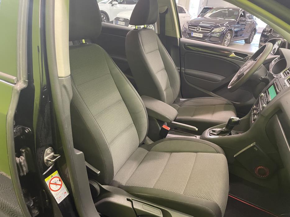 Volkswagen Golf 2011