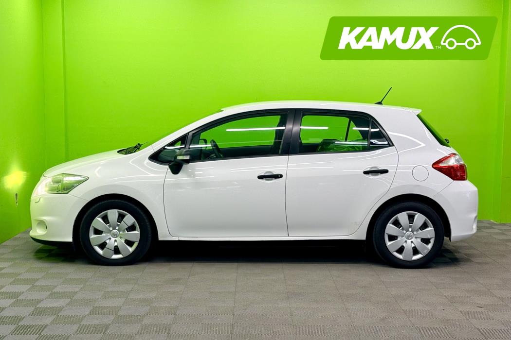 Toyota Auris 2011