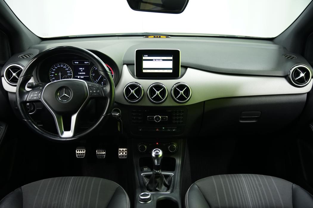 Mercedes-Benz B 2012