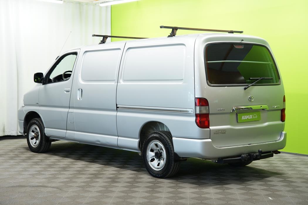 Toyota Hiace 2012