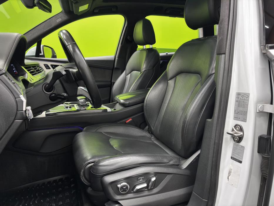 Audi Q7 2016