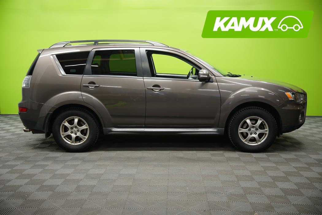 Mitsubishi Outlander 2011