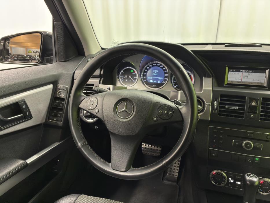 Mercedes-Benz GLK 2012