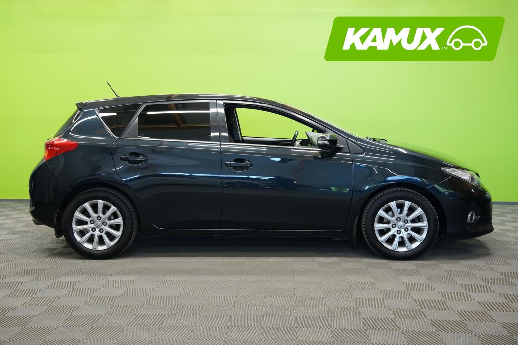 Toyota Auris 2014