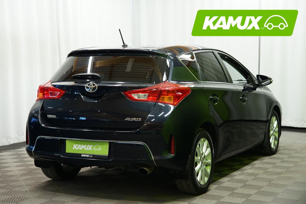 Toyota Auris 2014
