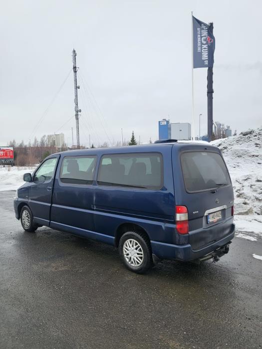 Toyota Hiace 2009