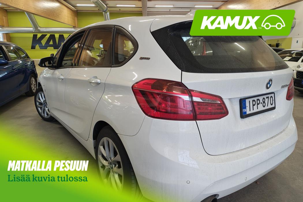 BMW 225 2017
