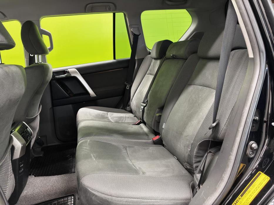 Toyota Land Cruiser 2010