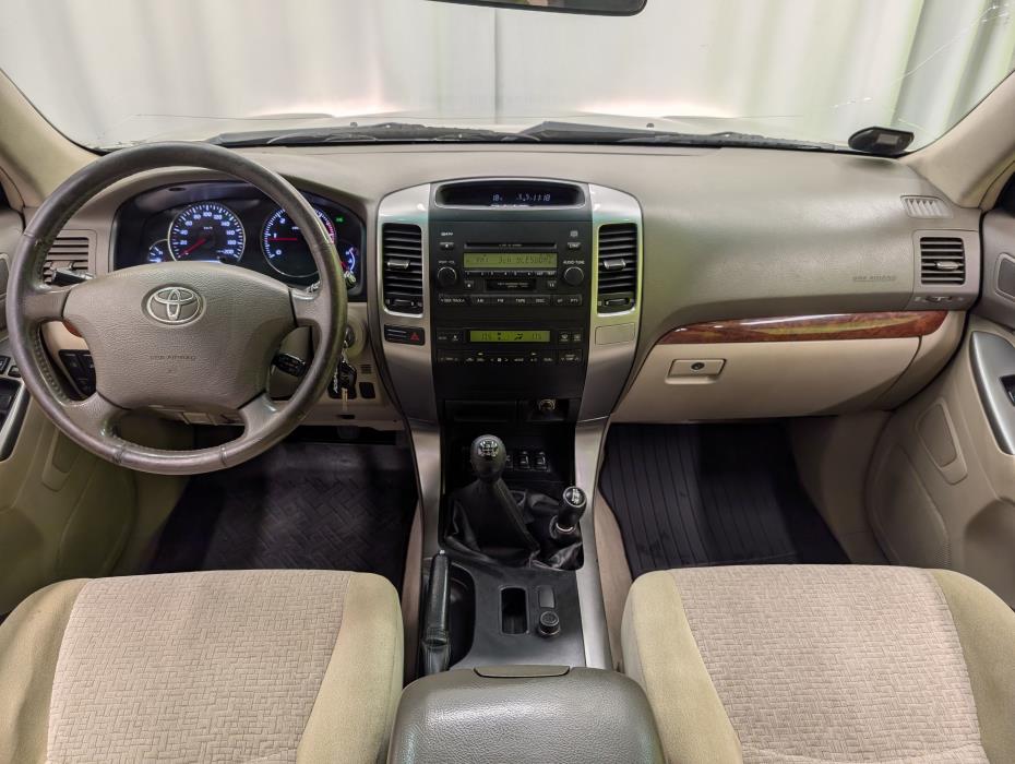 Toyota Land Cruiser 2003