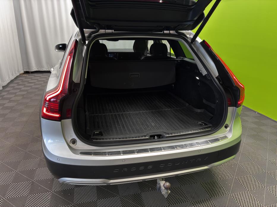 Volvo V90 Cross Country 2021