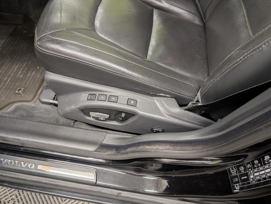Volvo V70 2015