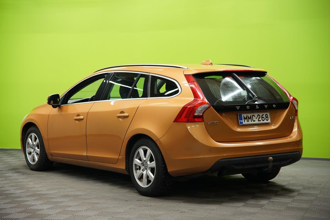 Volvo V60 2011
