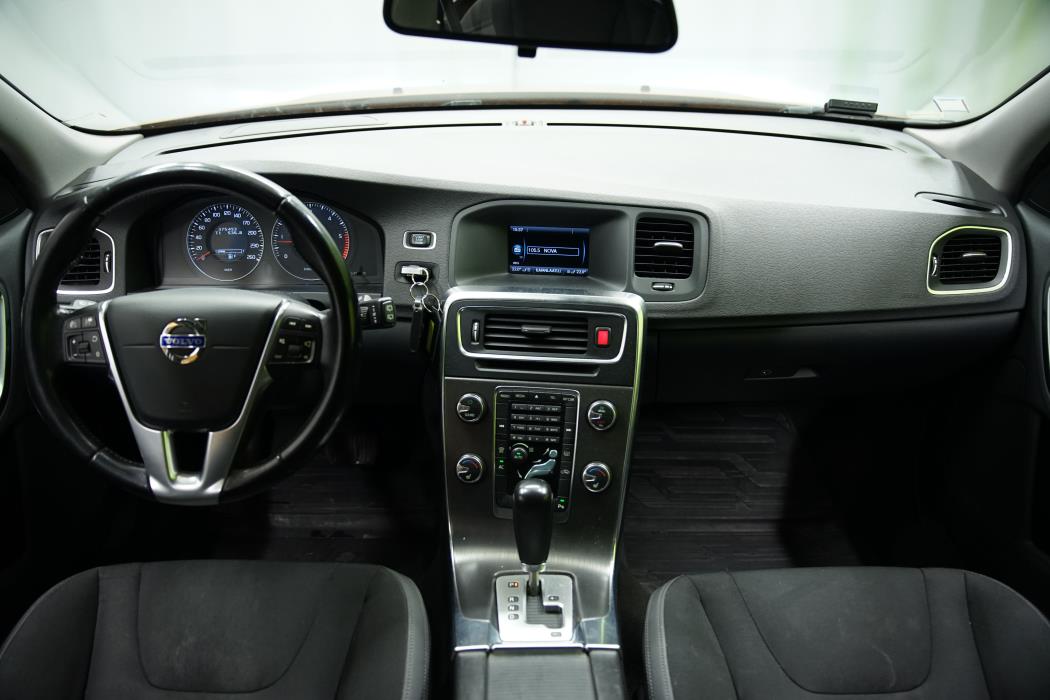 Volvo V60 2011