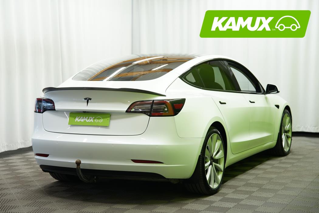 Tesla Model 3 2020
