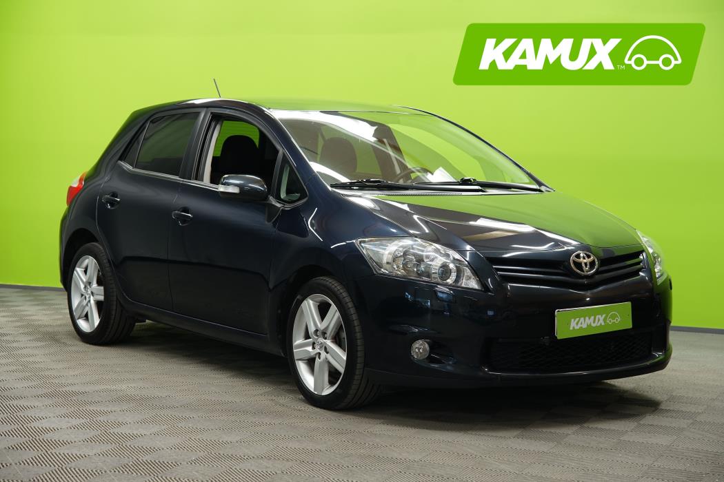 Toyota Auris 2012