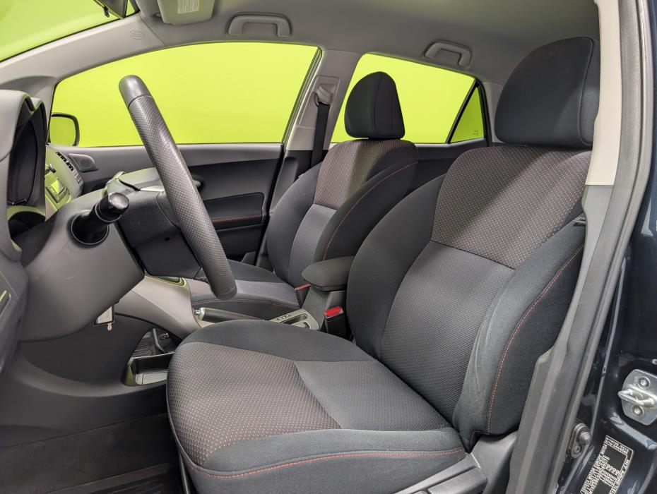Toyota Auris 2012