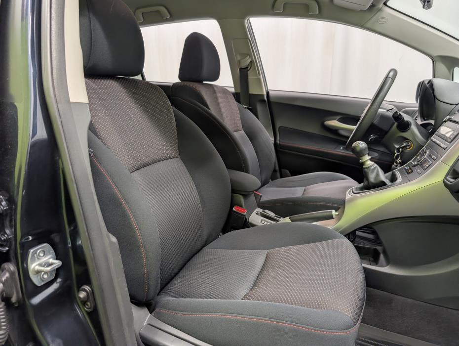 Toyota Auris 2012