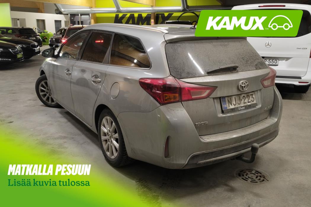 Toyota Auris 2014