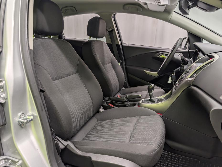 Opel Astra 2010