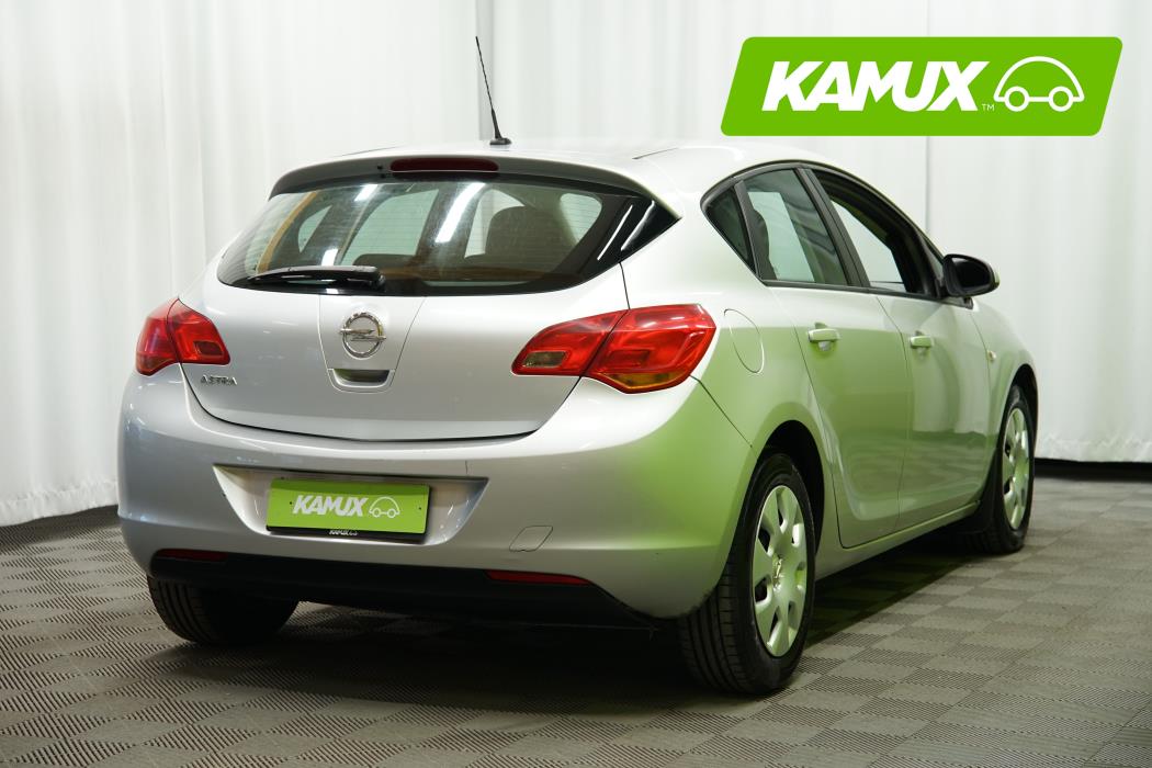 Opel Astra 2010