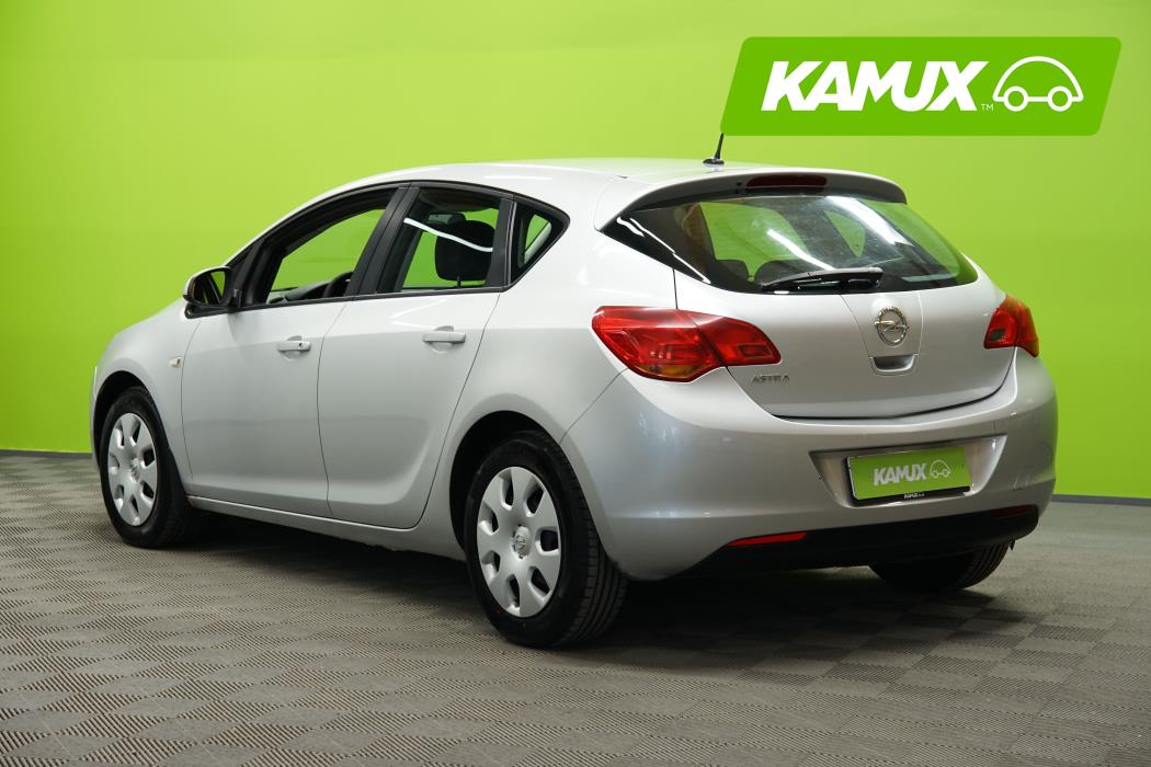 Opel Astra 2010