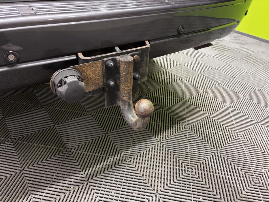 Toyota Land Cruiser 2003